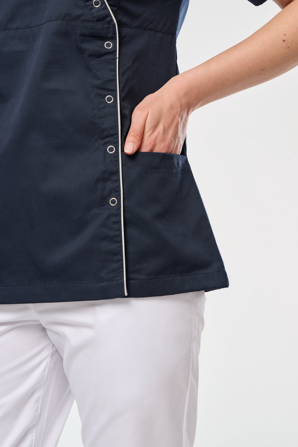 Bata poliéster/algodão com molas de pressão de senhora