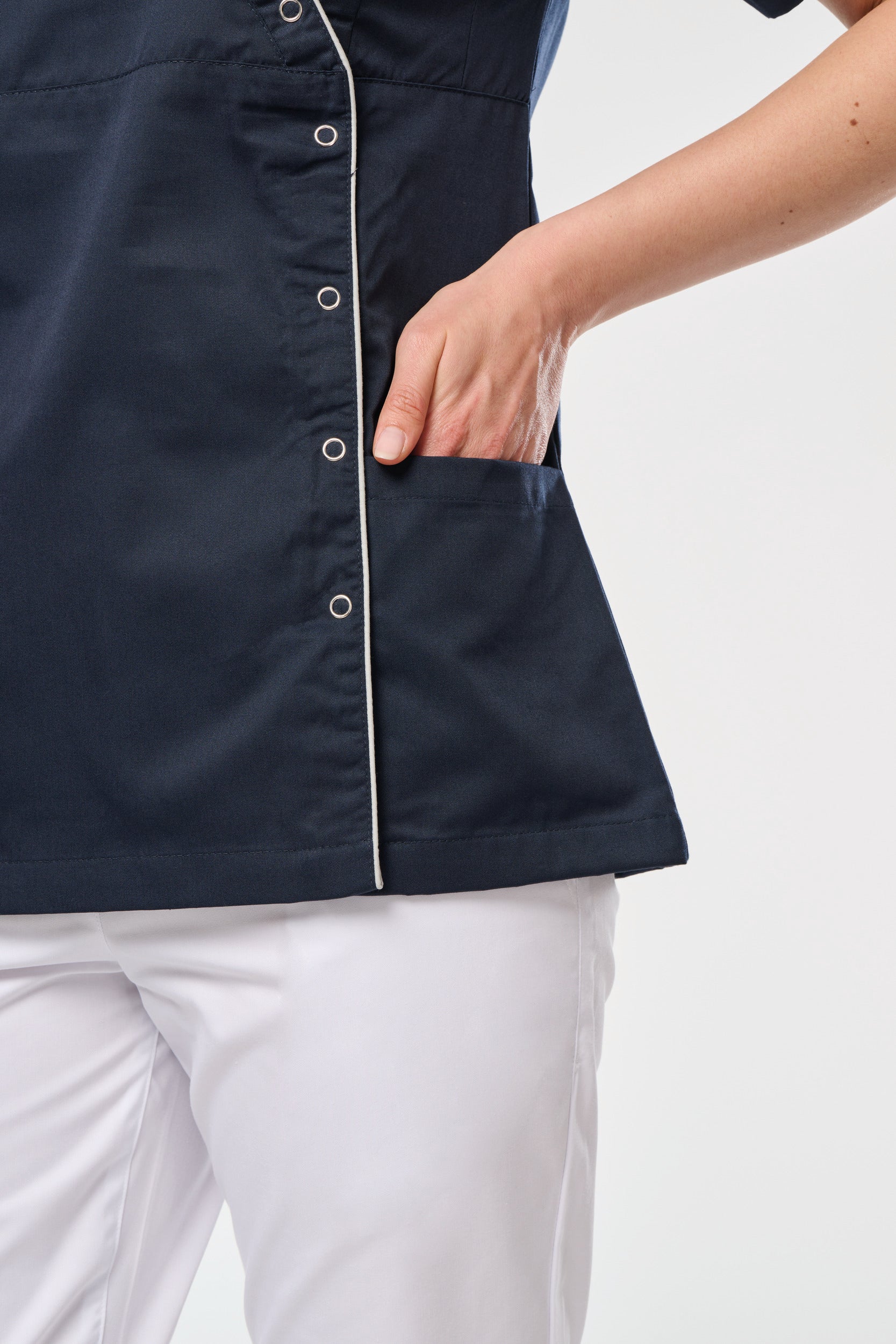 Bata poliéster/algodão com molas de pressão de senhora